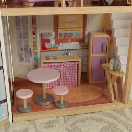 Detalle de la cocina de kidkraft casa de muñecas gran mansion con vistas 65954