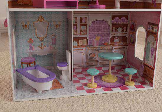 Detalle cocina y baño de kidkraft casa de muñecas 65179 penelope
