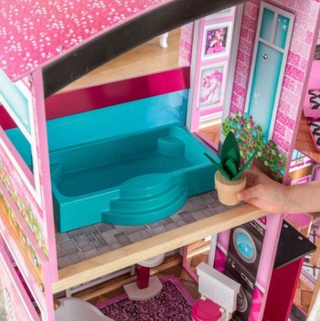 Detalle de baño con planta de kidkraft mansión de los reflejos 65949