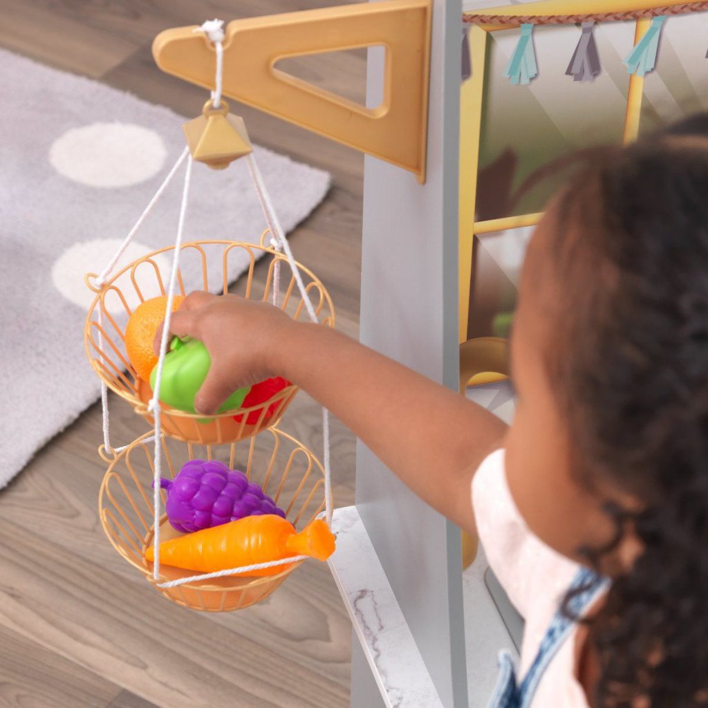 Kidkraft Cocina de Batidos Divertidos - almacenamiento