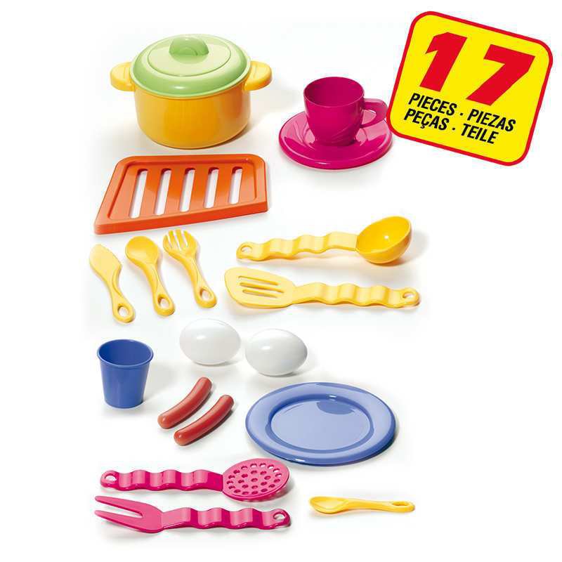 Vista de los 17 accesorios de que dispone la cocina